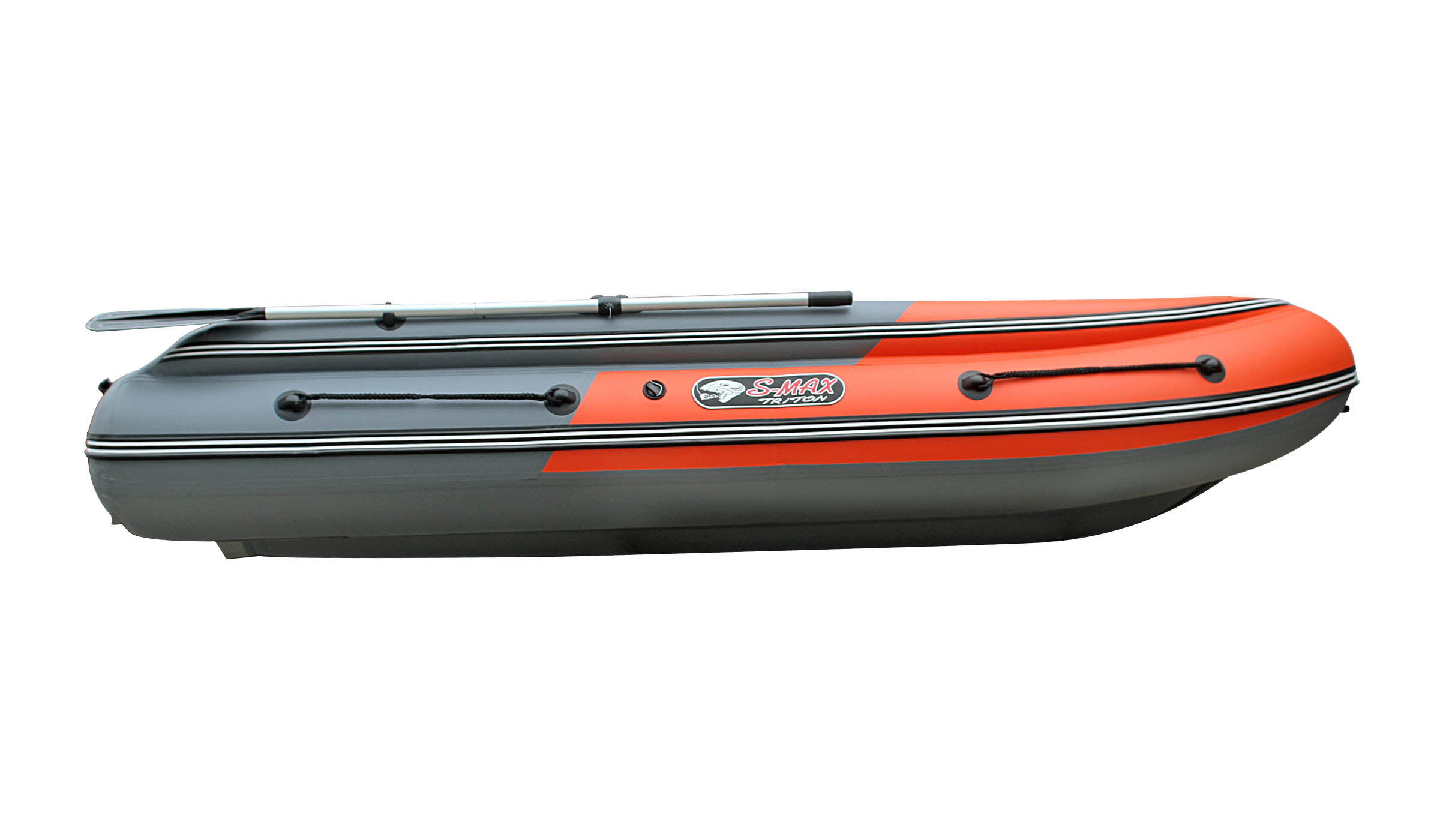 Reef Triton 400 S-Max с интегрированным фальшбортом