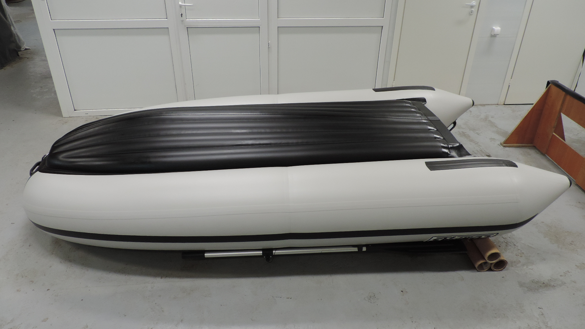 Компас 325 E